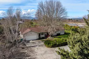 1462 Darneille Ln, Grants Pass, OR 97527 - Photo 45