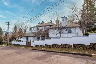 369 Alta Ave, Ashland, OR 97520 - Photo 1