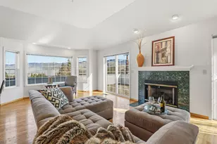 369 Alta Ave, Ashland, OR 97520 - Photo 3