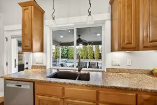 959 Pumpkin Ridge Dr, Eagle Point, OR 97524 - Photo 17