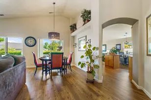 732 Cherrywood Dr, Medford, OR 97504 - Photo 11