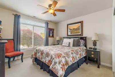 732 Cherrywood Drive, Medford, OR 97504 - Photo 37