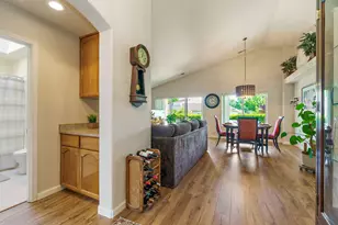 732 Cherrywood Dr, Medford, OR 97504 - Photo 33