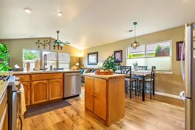 732 Cherrywood Drive, Medford, OR 97504 - Photo 17