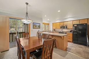 57383 Beaver Ridge Loop, Sunriver, OR 97707 - Photo 3