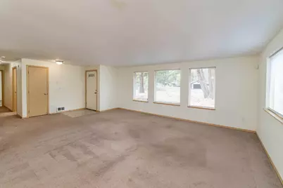 60196 Navajo Road, Bend, OR 97702 - Photo 5