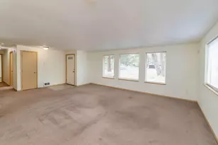 60196 Navajo Rd, Bend, OR 97702 - Photo 5