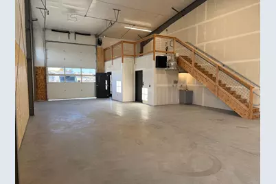 501 SW Veterans Way #102, Redmond, OR 97756 - Photo 5