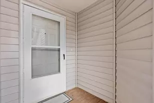 1801 NE Purcell Blvd, Bend, OR 97701 - Photo 3