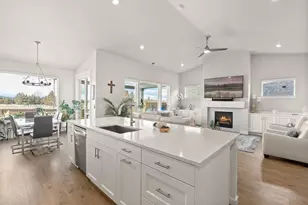 3843 NE Oakside Loop, Bend, OR 97701 - Photo 11