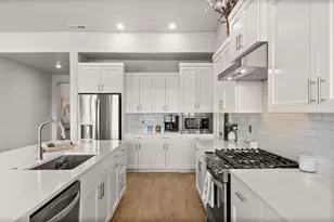 3843 NE Oakside Loop, Bend, OR 97701 - Photo 9