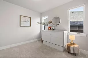 3843 NE Oakside Loop, Bend, OR 97701 - Photo 29