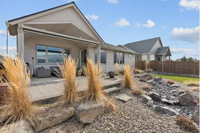 3843 NE Oakside Loop, Bend, OR 97701 - Photo 31