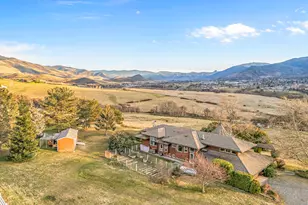 157 Ashland Acres Rd, Ashland, OR 97520 - Photo 53