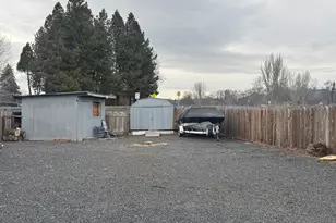 3267 Hope St, Klamath Falls, OR 97603 - Photo 33