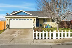 3851 Agate Meadows Ct, White City, OR 97503 - Photo 1