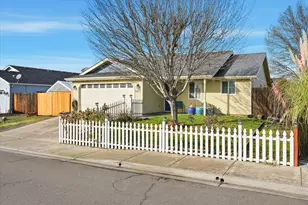 3851 Agate Meadows Ct, White City, OR 97503 - Photo 3