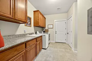 16 Portabello Way, Eagle Point, OR 97524 - Photo 43