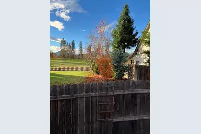 16 Portabello Way, Eagle Point, OR 97524 - Photo 9