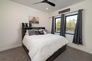 62825 Montara Dr, Bend, OR 97701 - Photo 25