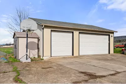 3093 Paul Circle, Medford, OR 97504 - Photo 3