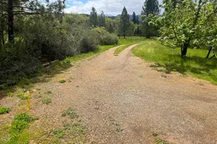 282 Reagor Ln, Cave Junction, OR 97523 - Photo 7