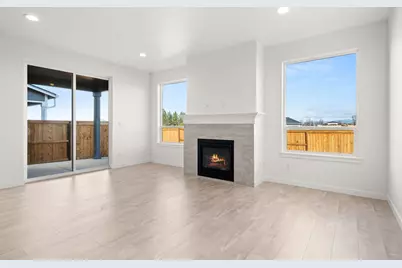 145 Valemont Drive #38, Eagle Point, OR 97524 - Photo 15