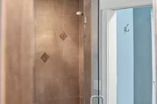 832 NE Revere Ave, Bend, OR 97701 - Photo 43