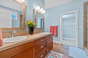 832 NE Revere Ave, Bend, OR 97701 - Photo 41