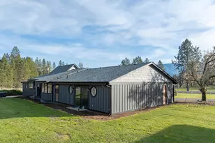 430 Stringer Gap Rd, Grants Pass, OR 97527 - Photo 41