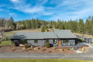 430 Stringer Gap Rd, Grants Pass, OR 97527 - Photo 3