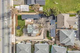 2649 Redwood Ave, Grants Pass, OR 97527 - Photo 21