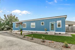 2649 Redwood Ave, Grants Pass, OR 97527 - Photo 3