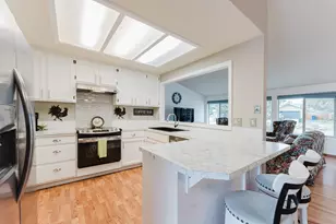 734 SE Manley Pl, Bend, OR 97702 - Photo 7