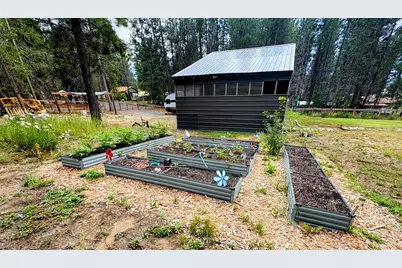 137127 Main Street, Crescent, OR 97733 - Photo 39
