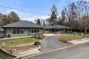 1117 NE Memorial Dr, Grants Pass, OR 97526 - Photo 35