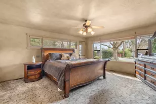 1117 NE Memorial Dr, Grants Pass, OR 97526 - Photo 39