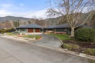 1117 NE Memorial Dr, Grants Pass, OR 97526 - Photo 53