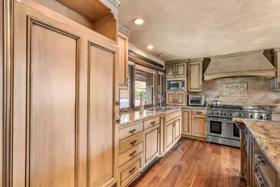 1117 NE Memorial Drive, Grants Pass, OR 97526 - Photo 29