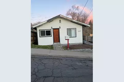 1527 Wilford Avenue, Klamath Falls, OR 97601 - Photo 1
