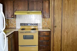 2385 Table Rock Rd, Medford, OR 97501 - Photo 5