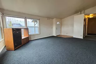 4751 Bellm Dr, Klamath Falls, OR 97603 - Photo 7