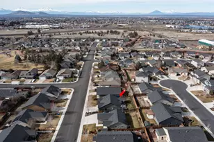 725 NE Redwood Ave, Redmond, OR 97756 - Photo 41