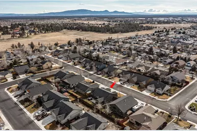 725 NE Redwood Avenue, Redmond, OR 97756 - Photo 39