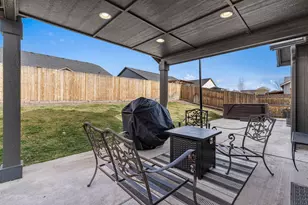 725 NE Redwood Ave, Redmond, OR 97756 - Photo 25