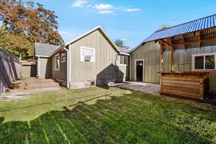 405 NW Dimmick St, Grants Pass, OR 97526 - Photo 19