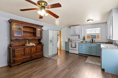 405 NW Dimmick Street, Grants Pass, OR 97526 - Photo 9