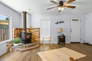 405 NW Dimmick St, Grants Pass, OR 97526 - Photo 7