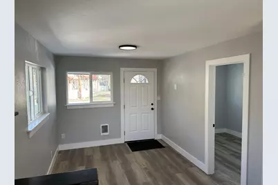 2432 Orchard Avenue, Klamath Falls, OR 97601 - Photo 3