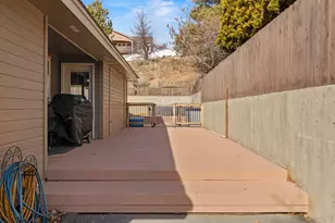 5615 Basin View Dr, Klamath Falls, OR 97603 - Photo 9